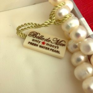 Fresh water pearl necklace